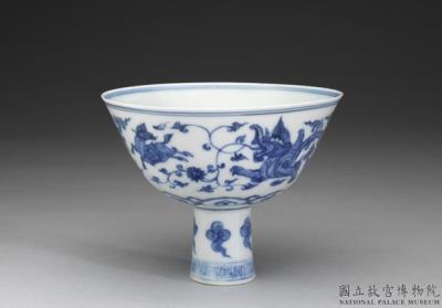 图片[2]-Stem bowl with Kui dragon design in underglaze blue, Ming dynasty (1368-1644)-China Archive